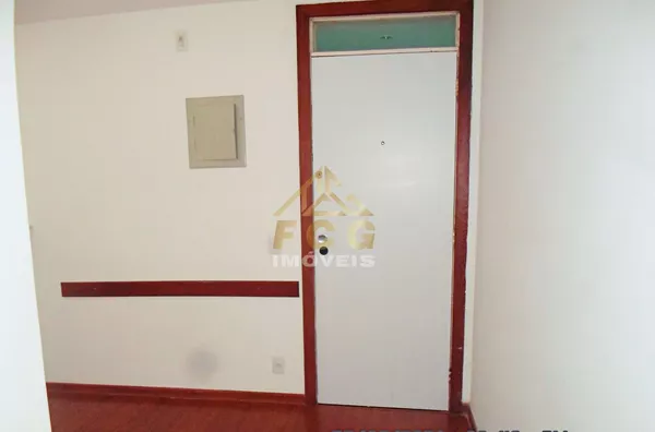 Sala Comercial 33m² no Centro de Niterói - RJ
