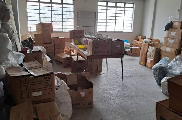 Prédio Inteiro com loja embaixo vista mar Centro - Niterói - RJ