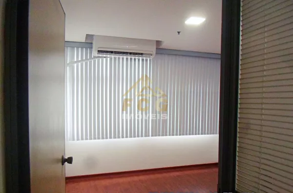 Sala Comercial 33m² no Centro de Niterói - RJ