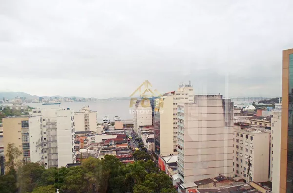 Cobertura Comercial excelente investimento no Centro de Niterói - RJ