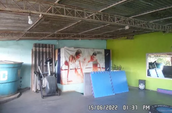 Prédio com terraço, todo montado para academia e aulas em Pita - São Gonçalo - RJ