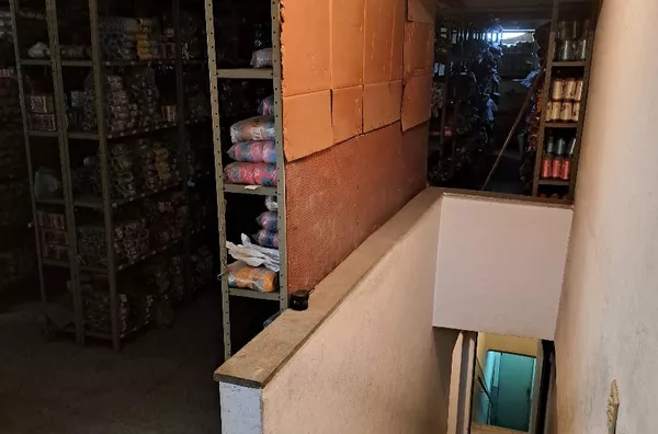 Prédio Inteiro com loja embaixo vista mar Centro - Niterói - RJ