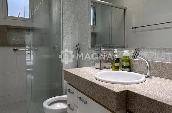 Duplex Mobiliado no Bueno com Vista Panorâmica no 27º Andar