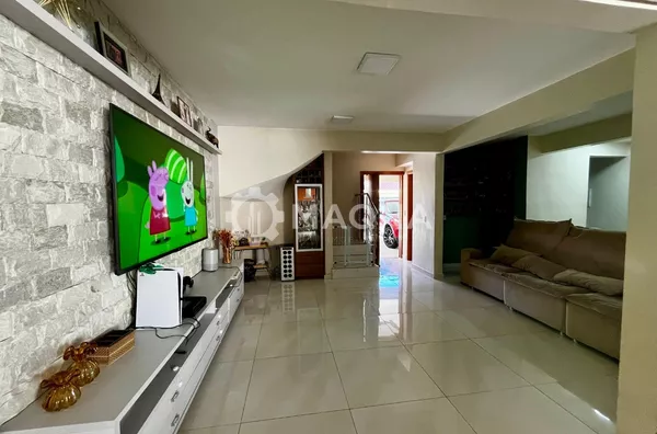 Sobrado em Condomínio com 3 Quartos e 1 Suíte a venda,  Setor Serra Dourada III, Aparecida De Goiania