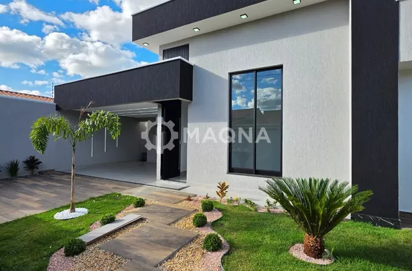 Casa alto Padrão com 3 Suítes na região central de Senador Canedo Próximo de tudo 