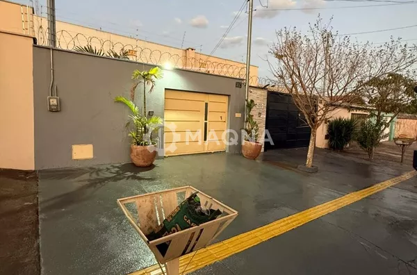 Casa para venda, 3 quarto(s),  Parque Real De Goiânia, Aparecida De Goiania
