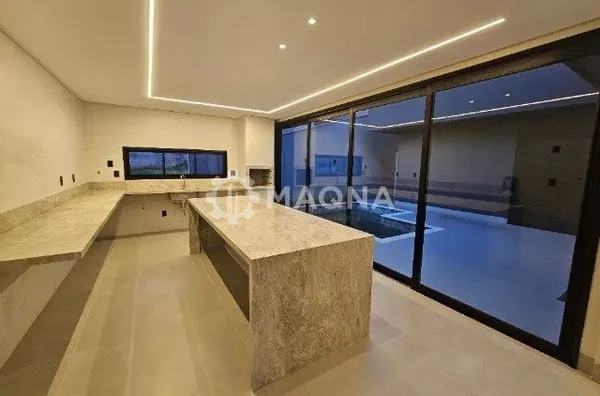 Casa 4 suítes plenas, sendo suíte master com closet, à vendo no Jardins Bolonha, Senador Canedo