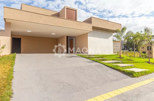 Casa térra com 4 suítes à venda no Condomínio Portal Do Sol Golfe, Goiânia