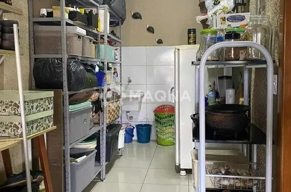 Casa para venda, 4 quartos, 2 suítes no Residencial Center Ville, Goiânia