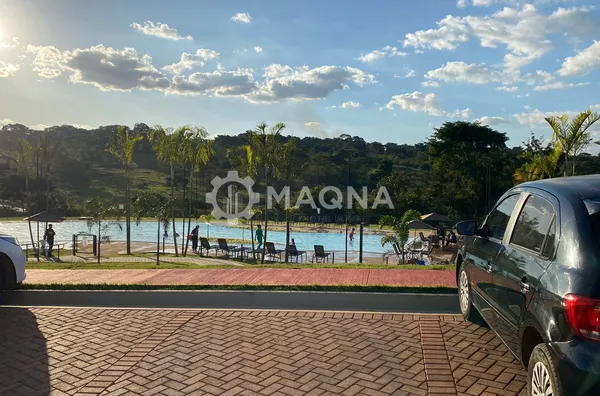 Lote com 420m² à venda no Jardins Parma