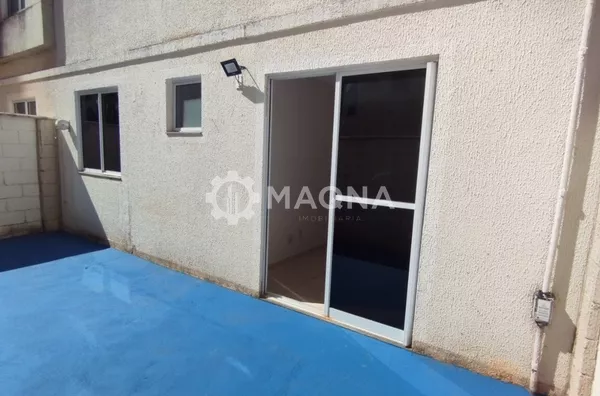 Apartamento Térreo com 2 Áreas Privativas - Oportunidade Única!