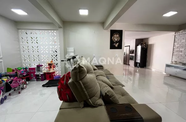 Sobrado em Condomínio com 3 Quartos e 1 Suíte a venda,  Setor Serra Dourada III, Aparecida De Goiania