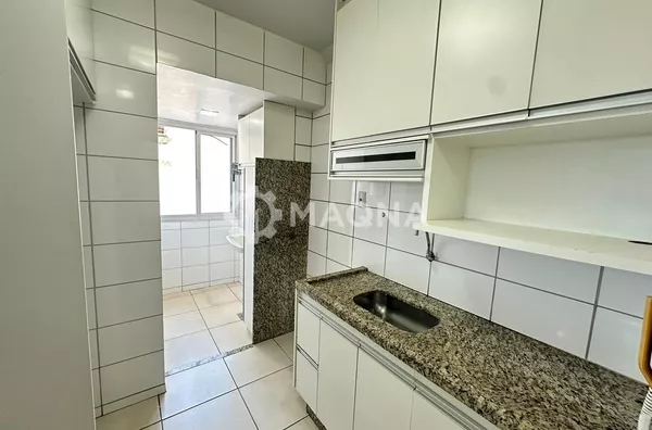 Apartamento com ármarios, 3Q no NEGRÃO DE LIMA