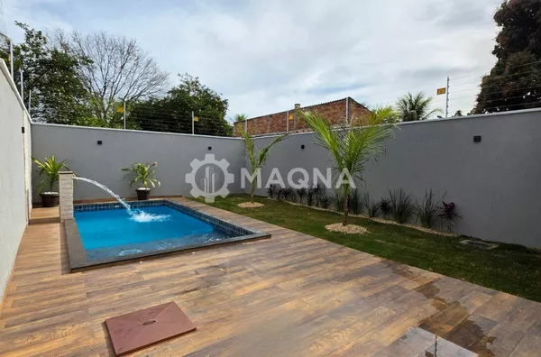 Casa Térrea 3 suítes de Alto Padrão à Venda em Senador Canedo/GO