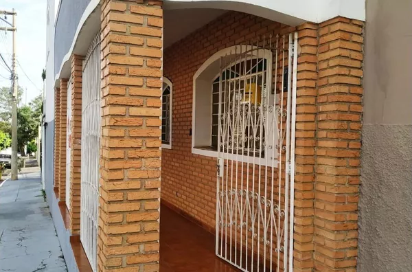 Casa para venda, 4 quarto(s),  Jardim Aeroporto, Marilia