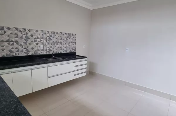Casa Moderna à Venda no Jardim Nacional