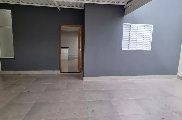 Casa Moderna à Venda no Jardim Nacional