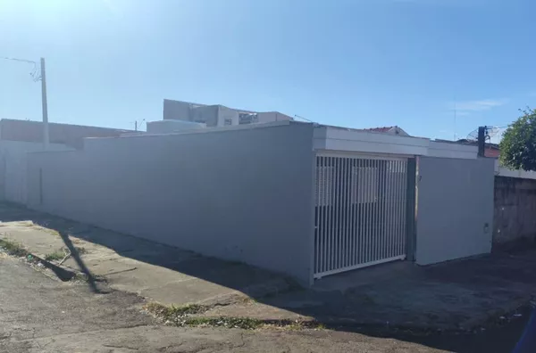 Casa para venda, 3 quarto(s),  Núcleo Habitacional Juscelino Kubitschek, Marilia