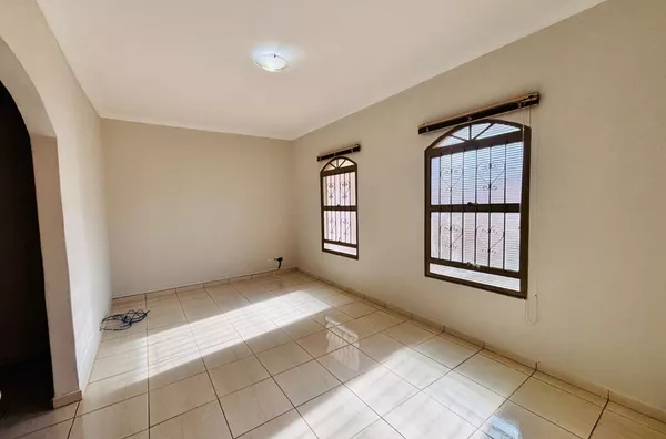 Casa para venda, 3 quarto(s),  Jardim Vitória, Marilia