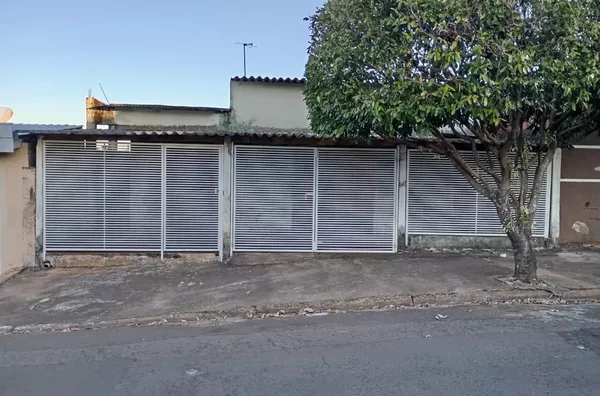 Casa para venda, 4 quarto(s),  Núcleo Habitacional Nova Marília, Marilia