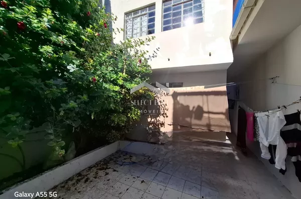 Área Fundos
