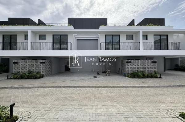 Sobrado para venda, 3 quarto(s),  Guabirotuba, Curitiba - Foto 1