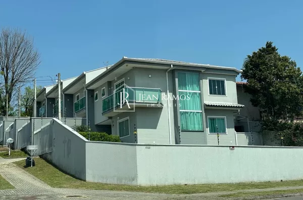 Sobrado de esquina com amplo quintal para venda,  Xaxim, Curitiba - Foto 1