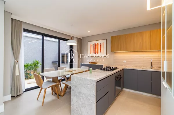 Sobrado para venda, 3 quarto(s),  Xaxim, Curitiba - Foto 1