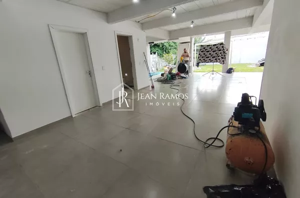 Sobrado para venda, 5 quarto(s),  Xaxim, Curitiba