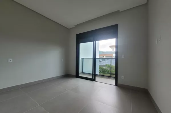 Casa Alto Padrão com Piscina e 3 Suítes na Praia de Palmas – 360m² de Terreno - Foto 11