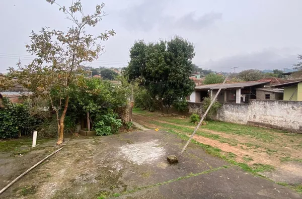 Terreno com 2 casas no pátio gerando Renda na Vila João Pessoa – Porto Alegre - Foto 6