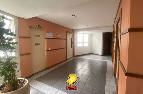 Apartamento à Venda na Cidade Baixa com 2 quartos - R$350.000
