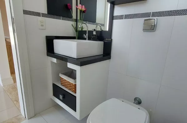 Residência de Alto Padrão com Piscina e Espaço Gourmet – Fazenda da Armação, Governador Celso Ramos - Foto 18