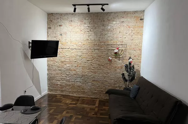 APARTAMENTO 2 QUARTOS NO CENTRO HISTÓRICO COM PÁTIO PRIVATIVO - Foto 1