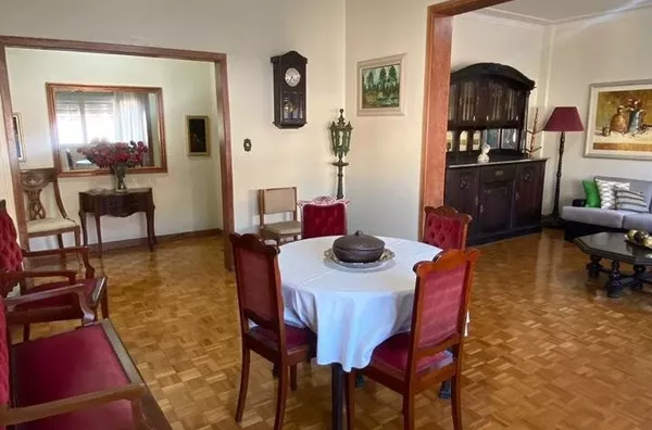 Apartamento Semi-Mobiliado com 3 Quartos e Suíte no Bairro Independência – Porto Alegre - Foto 8