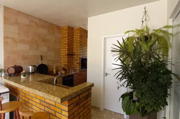Casa Mobiliada com Terreno Amplo – 1.900m² no Bairro Dona Lucinda! - Foto 6