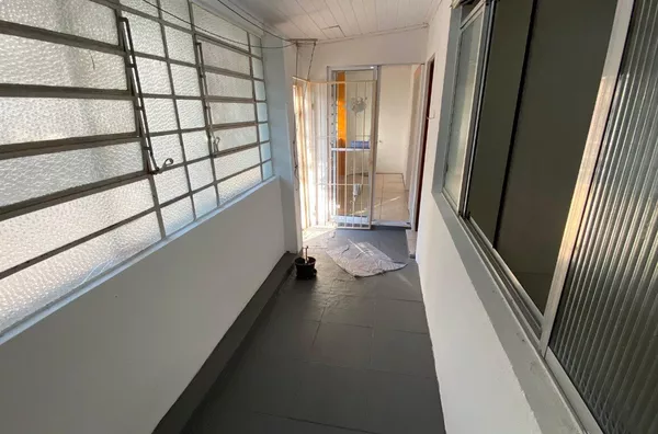 Apartamento à Venda com 3 dormitórios e vaga no bairro Praia de Belas — 390 mil - Foto 8