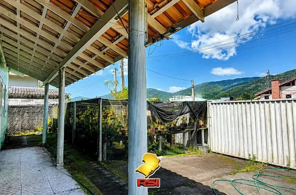 Casa para venda, 2 quartos,  Fazenda Da Armacao, Governador Celso Ramos