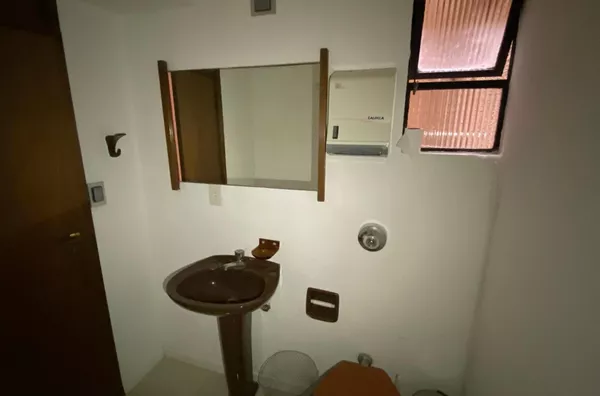 Sala Comercial 79m² no Centro de Porto Alegre – Ideal para Psicólogos e Terapeutas - Foto 16