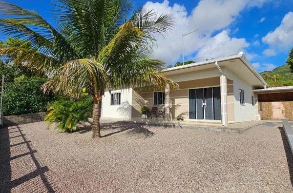 Casa à venda, 3 quartos, Pátio e Vaga de Garagem -  Jordão, Governador Celso Ramos