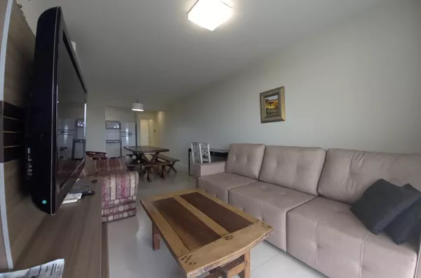 Apartamento Mobiliado com 3 Suítes a 200m da Praia de Palmas – 2 Vagas e Vista Mar - Foto 1