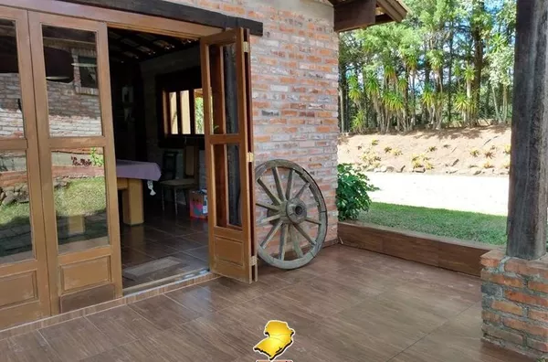 Sítio Mobiliado de 10.000m² no Bairro Espigão – Viamão | Porteira Fechada | Natureza e Conforto!