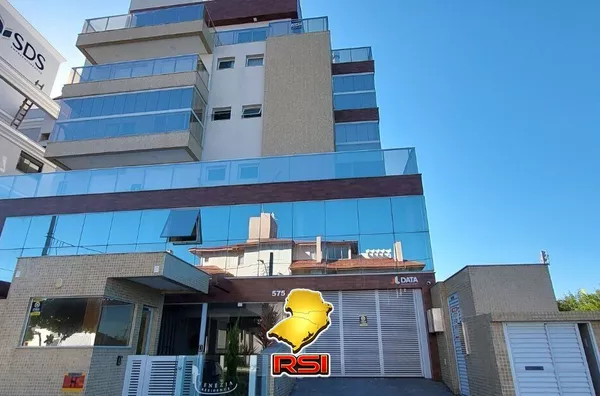 Cobertura Frente Mar à Venda na Praia de Palmas – 4 Dorms, 230m² Privativos, Ofurô e Alto Padrão