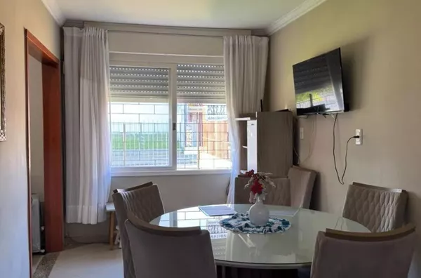 Apartamento Térreo 2 Dormitórios com Garagem – Bairro São José, Porto Alegre
