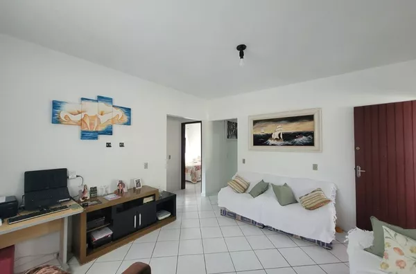Casa à Venda na Praia em Governador Celso Ramos – 4 Quartos, Escritura Pública e Garagem Coberta - Foto 5