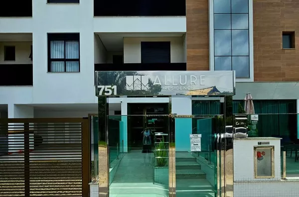 Apartamento a 80 Metros do Mar! 2 Suítes, Mobiliado e Pronto para Morar - Praia de Palmas 
