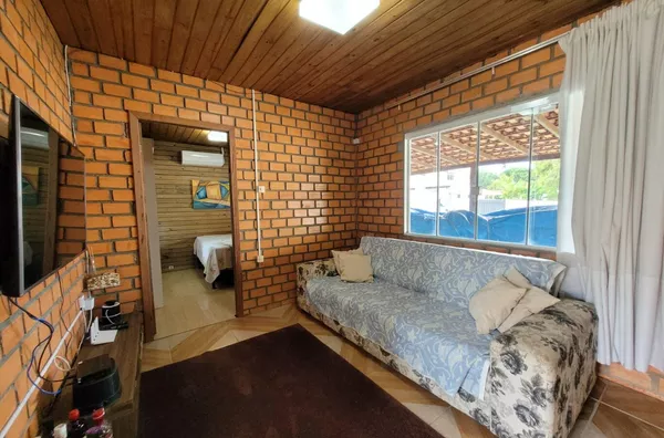 Casa com Piscina e Terreno Escriturado a 940m da Praia de Palmas – R$ 890 mil - Foto 5