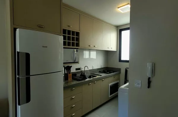 Apartamento Mobiliado com 3 Dormitórios a Poucos Passos do Mar na Praia de Palmas - Foto 5