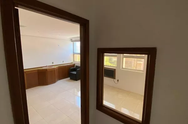 Sala Comercial 79m² no Centro de Porto Alegre – Ideal para Psicólogos e Terapeutas - Foto 18