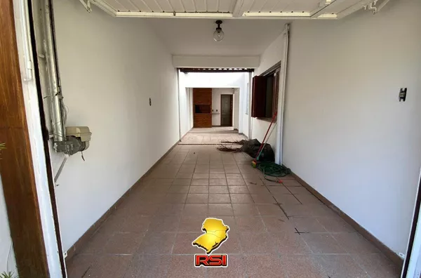 Casa à Venda, 3 Quartos com Piscina à Venda no Bairro Santana – 224m² Privativos | Porto Alegre